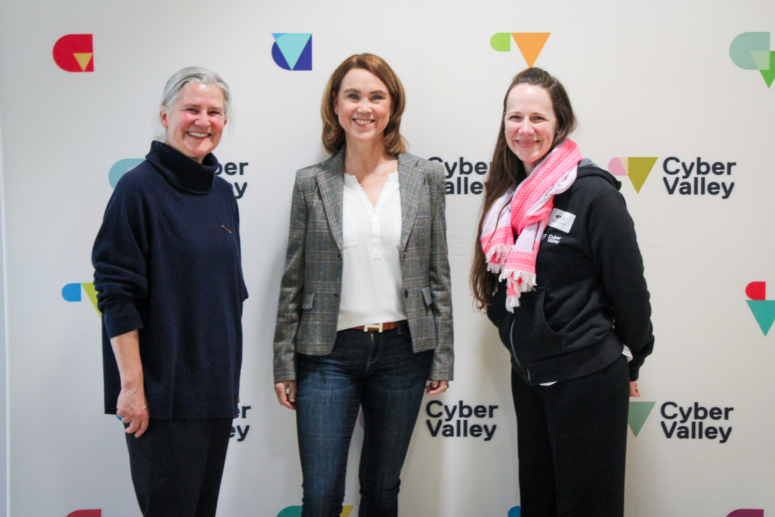 The Rector of the University of Tübingen, Prof. Dr. Karla Pollmann (left), Minister of Science and MdL Petra Olschowski (middle), Managing Director Cyber Valley Rebecca C. Reisch (right). Picture: Cyber Valley