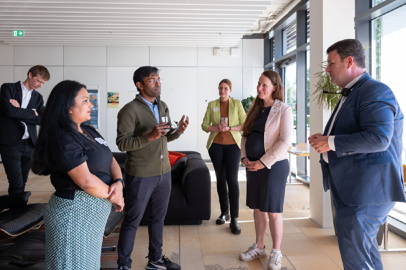 Federal Minister Hubertus Heil visits Cyber Valley in Tübingen