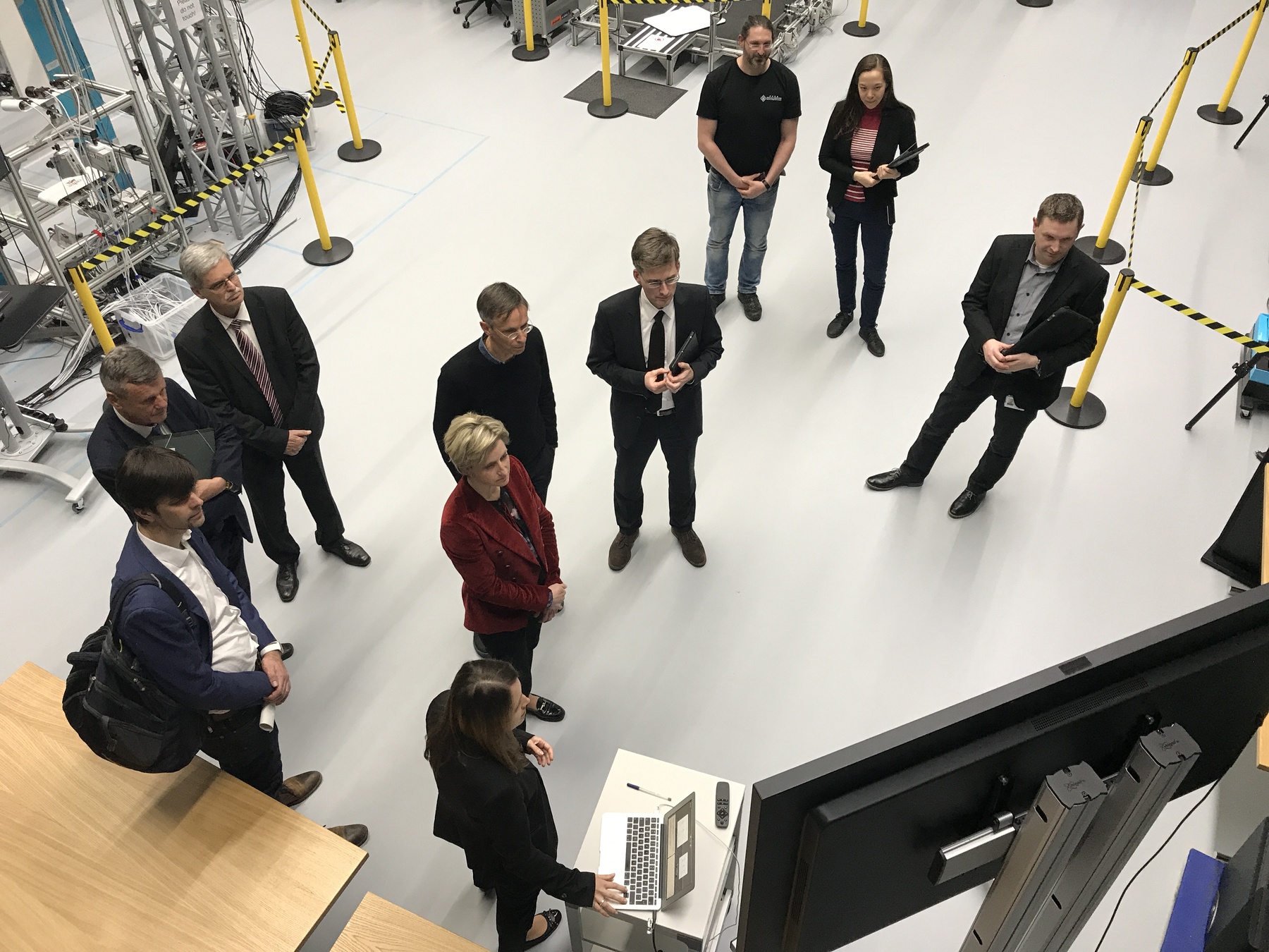 Minister of Economy Hoffmeister-Kraut visits Cyber Valley